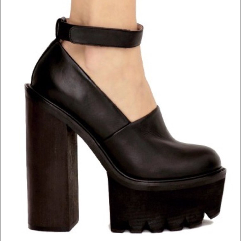 Jeffrey Campbell Scully